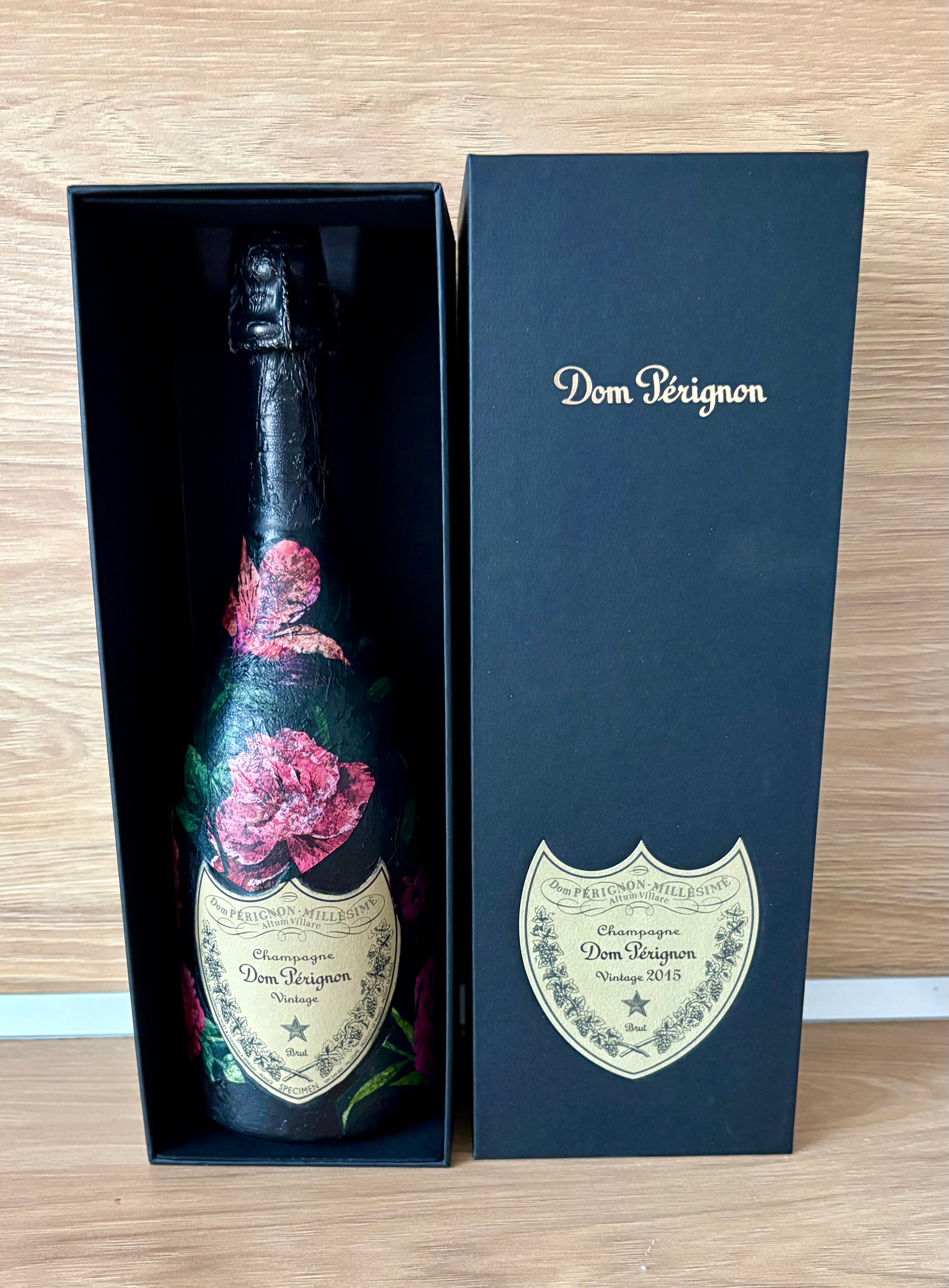 Dom Pérignon Vintage 2015 Black Peony Gift Box | Luxusní šampaňské